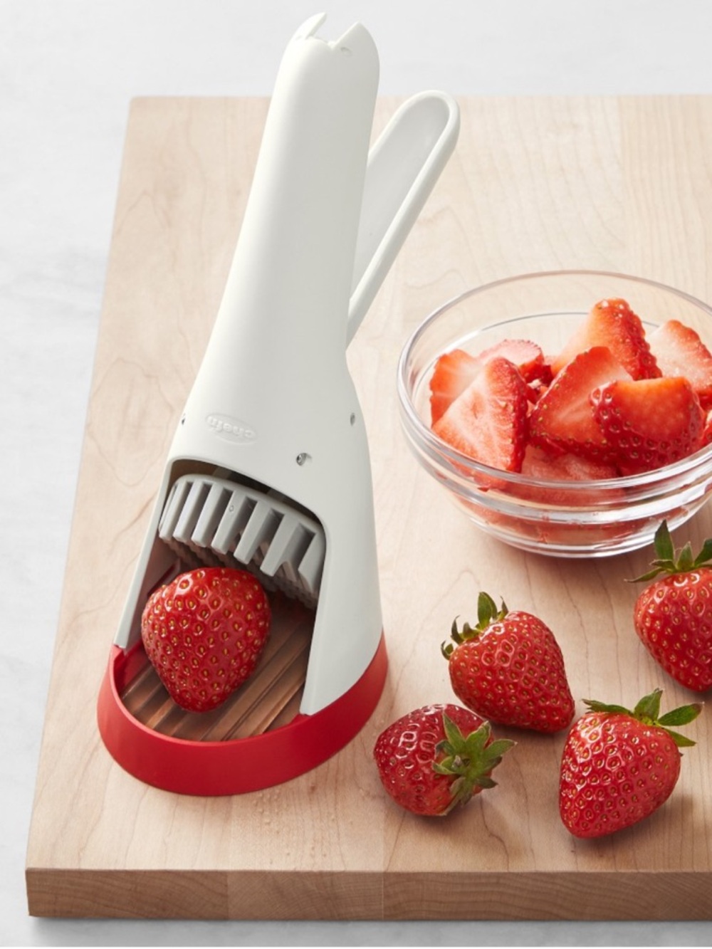 Chef'n Williams Sonoma Strawberry Slicer